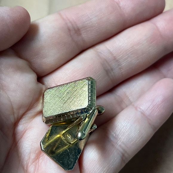 Vintage gold tone cufflinks - Picture 3 of 3
